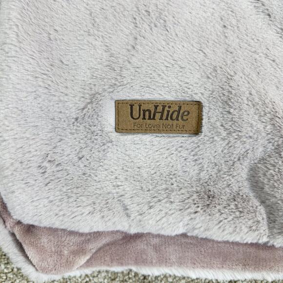 UnHide Mauve Faux Fur Lil' Marsh Marshmallow Throw Blanket EUC - Picture 2 of 7